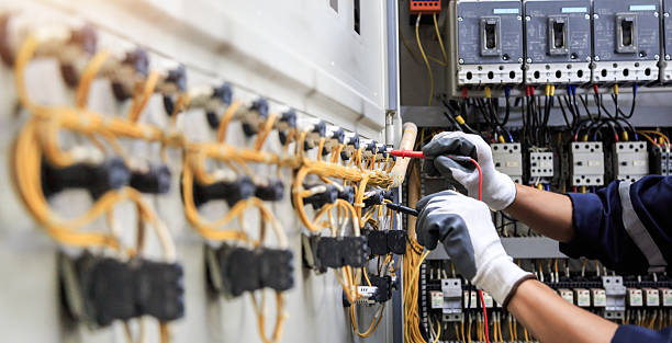 Professional Electrician technician working in Winterset, IA